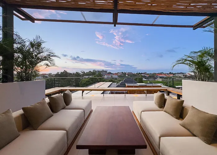 Narawangsa Villa 4Br Amazing Sunset Rooftop *