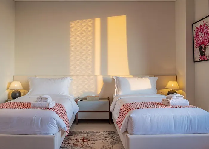 Narawangsa Villa 4Br Amazing Sunset Rooftop Holiday home *