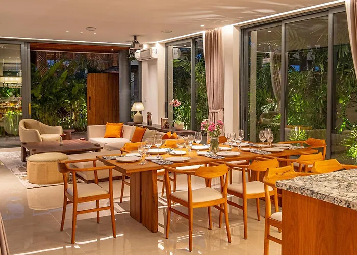 Narawangsa Villa 4Br Amazing Sunset Rooftop Holiday home Kerobokan (Bali)