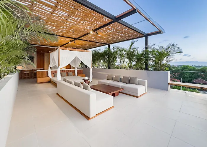 Holiday home Narawangsa Villa 4Br Amazing Sunset Rooftop Kerobokan (Bali)