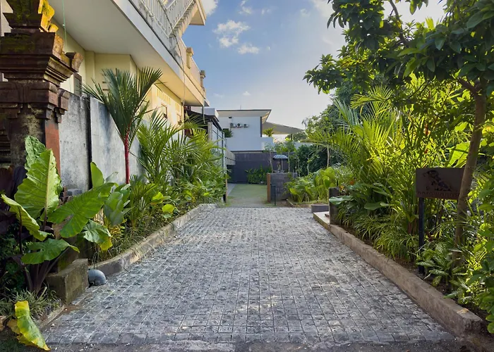 Narawangsa Villa 4Br Amazing Sunset Rooftop * Kerobokan (Bali)