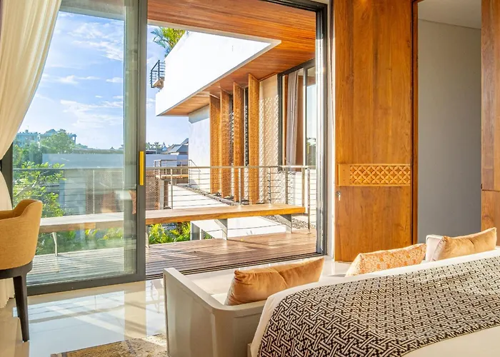 Narawangsa Villa 4Br Amazing Sunset Rooftop Kerobokan (Bali)