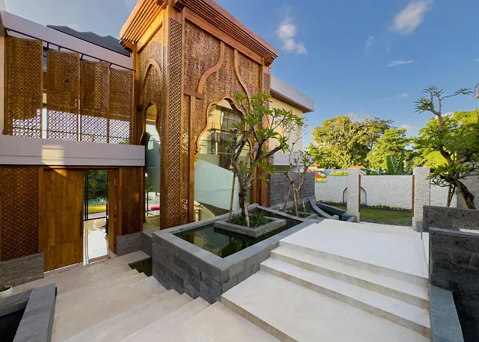 Narawangsa Villa 4Br Amazing Sunset Rooftop Holiday home *